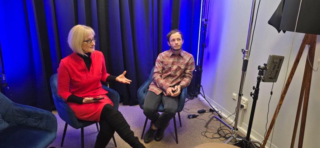 Zdjęcie przedstawia Prof. Kvetoslavę Matlovičovą oraz dr inż. Karol Majewski