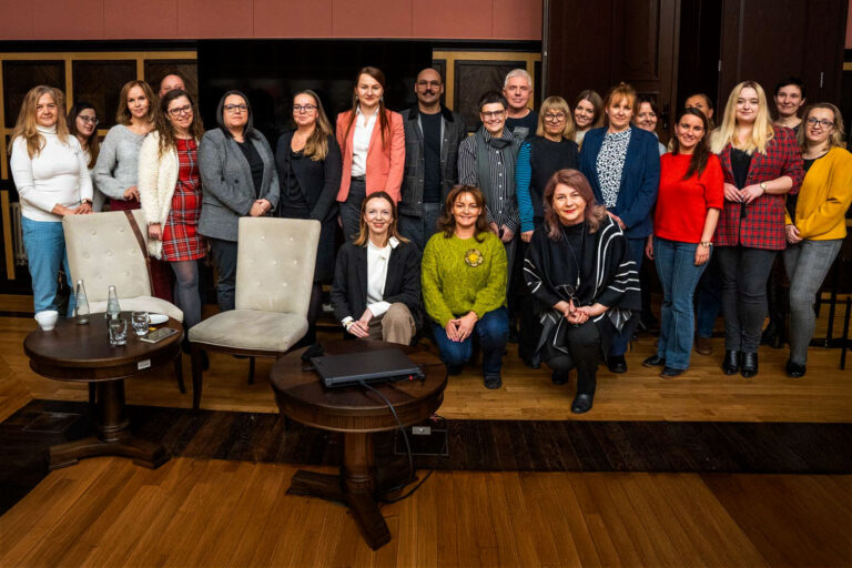 Zdjęcia przedstawia grupę uczestników Dydaktycznych inspiracji 26 listopada 2025r.