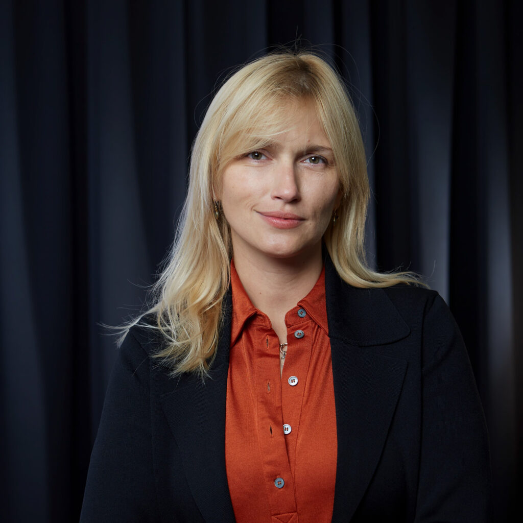 Zdjęcie przedstawia Dr hab. Katarzyna Sanak-Kosmowska, prof. UEK